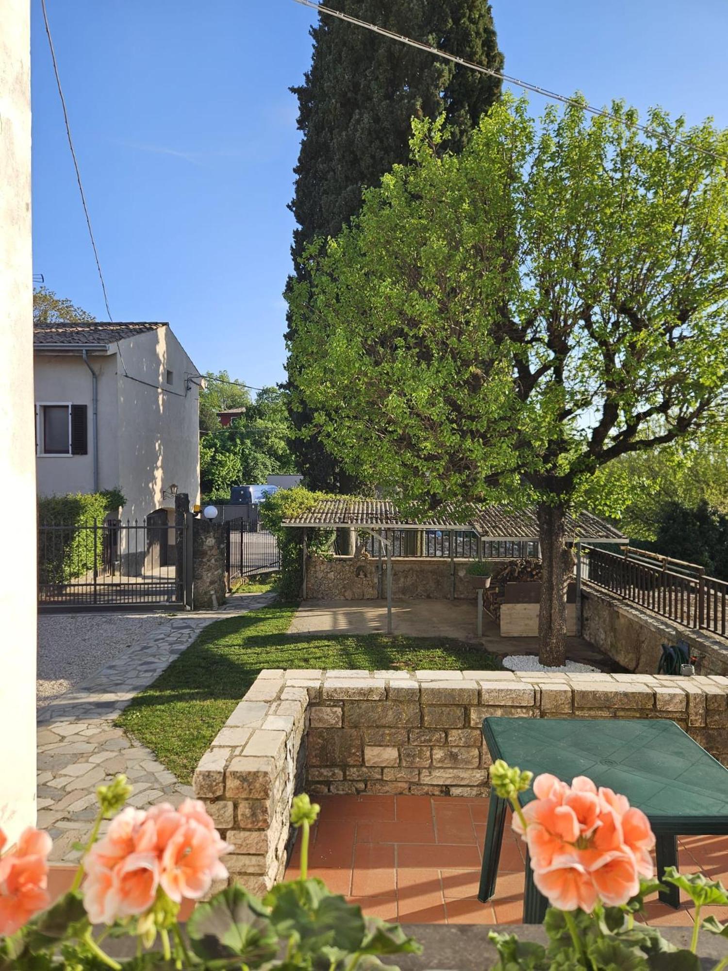 Casa Dell'Alpino Villa Caprino Veronese Exterior foto