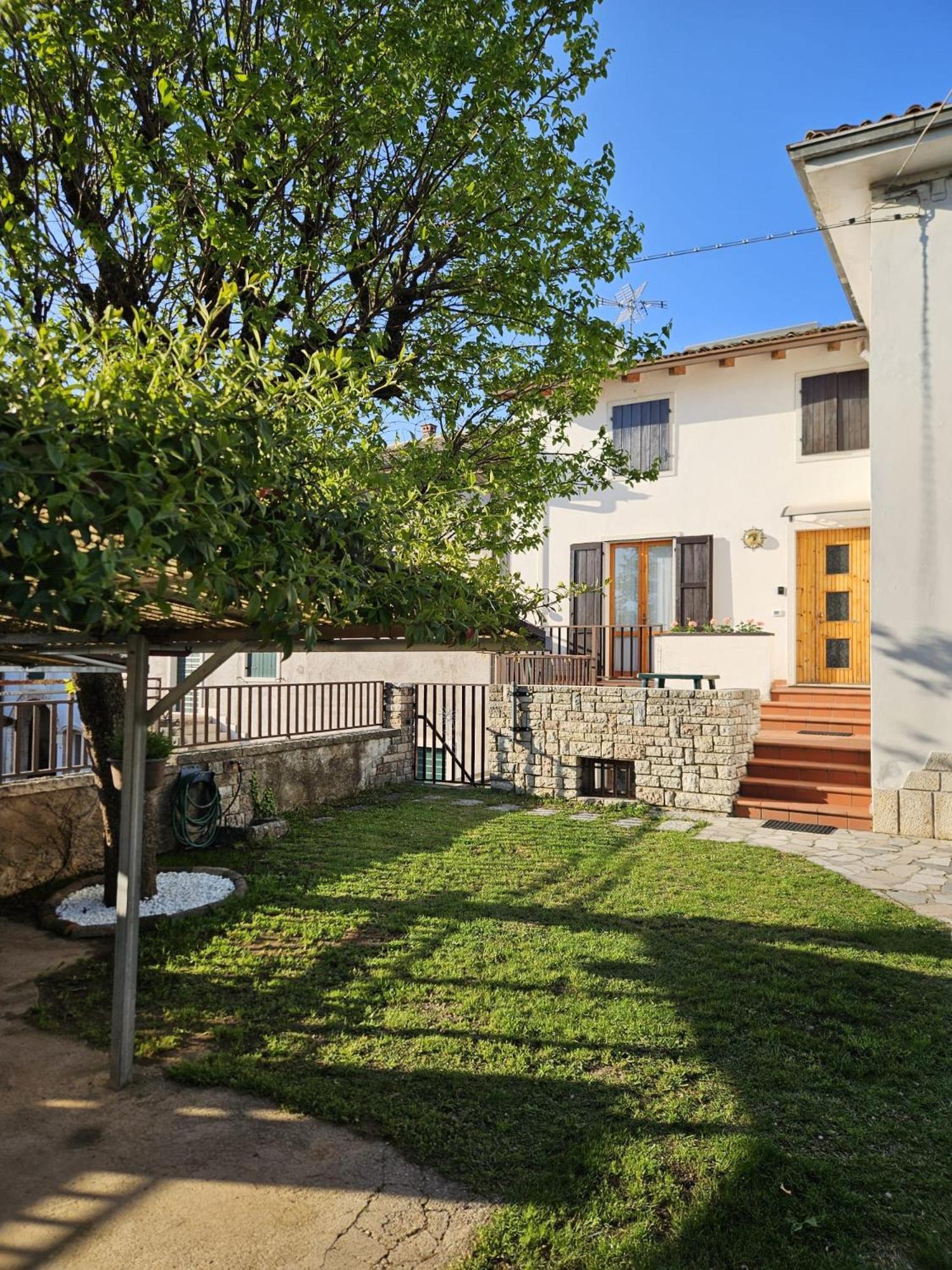 Casa Dell'Alpino Villa Caprino Veronese Exterior foto